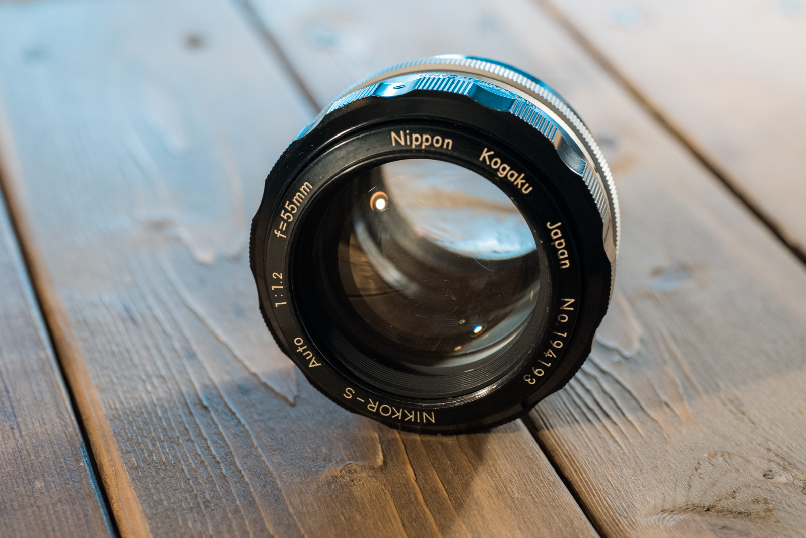 癖のあるボケ味の虜、今どうしても使いたいレンズ Nikkor-S Auto 55mm ...